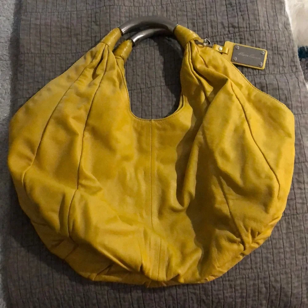 Kenneth Cole Mustard bag . - Picture 1 of 6